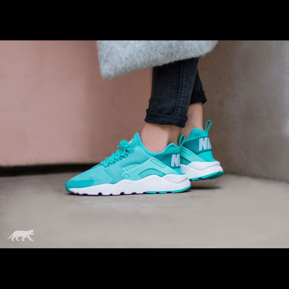 Nike Women’s Air Huarache Run Ultra